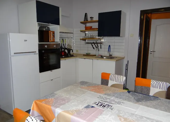 La Apartament *